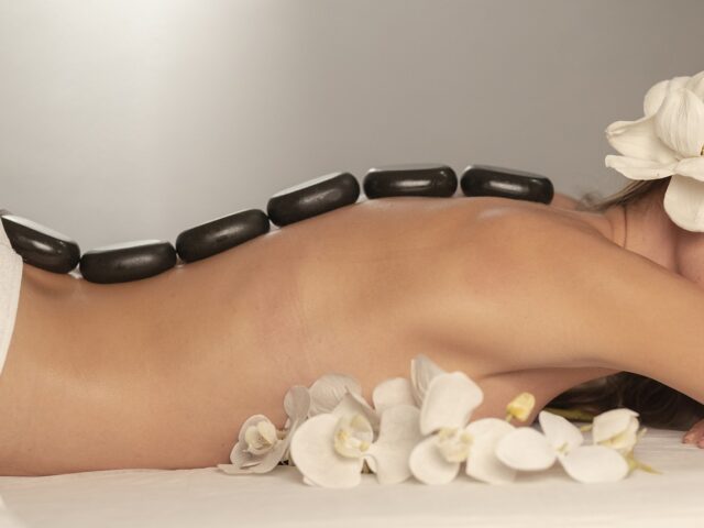 massage, spa, stones-5578598.jpg